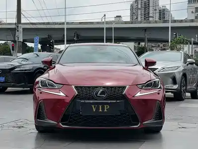 Lexus IS 2018