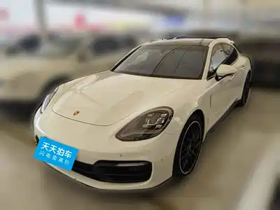 Porsche Panamera 2024