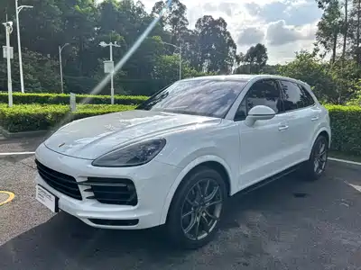 Porsche Cayenne 2023
