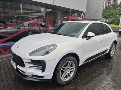 Porsche Macan 2021