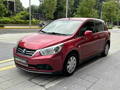 Venucia R50 2017