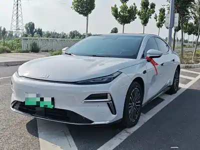 Geely Galaxy Xingyao 8 2025