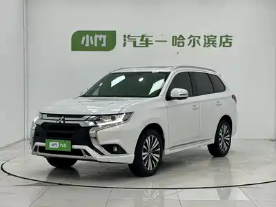 Mitsubishi Outlander 2023