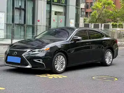 Lexus ES 2018