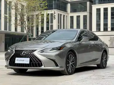 Lexus ES 2024