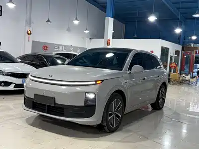Li Auto L6 2024
