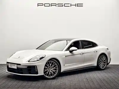 Porsche Panamera 2025