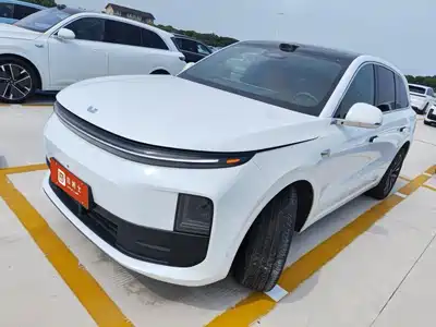 Li Auto L6 2025