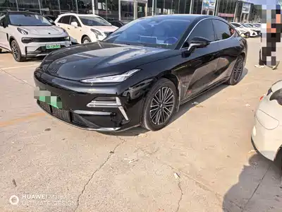 Geely Galaxy Xingyao 8 2025