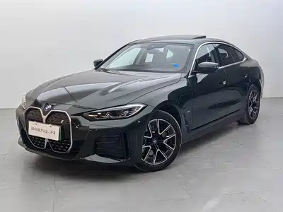BMW i4 2025
