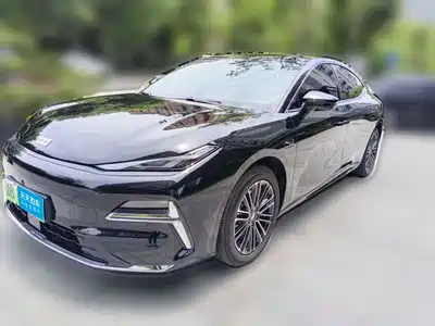 Geely Galaxy Xingyao 8 2025