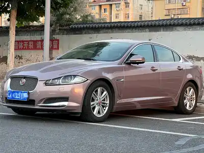 Jaguar XF 2014