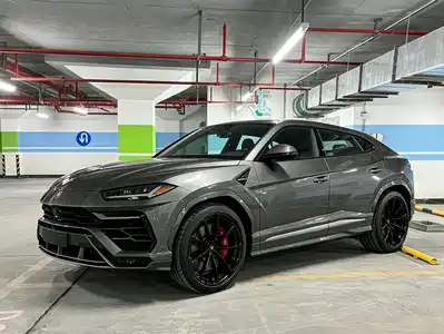 Lamborghini Urus 2021