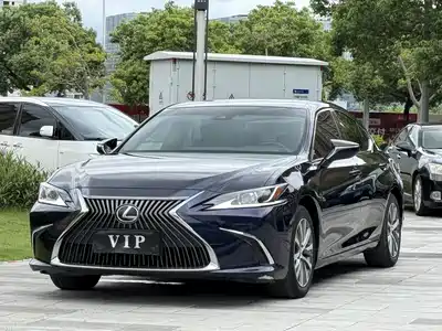 Lexus ES 2021