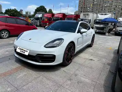 Porsche Panamera 2022