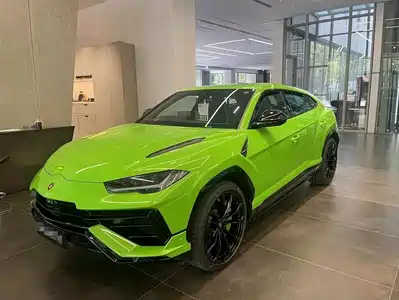Lamborghini Urus 2024