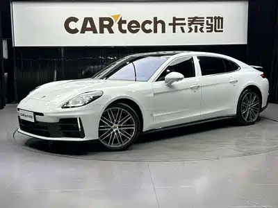 Porsche Panamera 2024