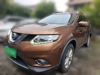 Nissan X-Trail 2015