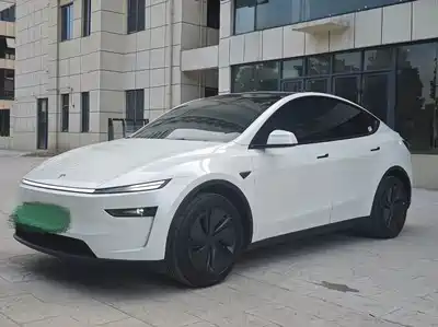 Tesla Model Y 2026