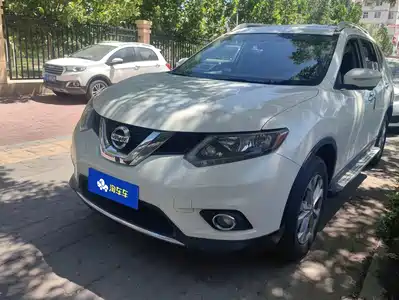 Nissan X-Trail 2015