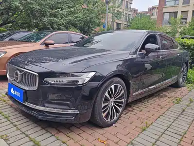 Volvo S90 2022