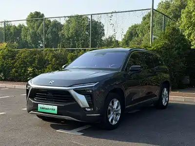 NIO ES8 2021