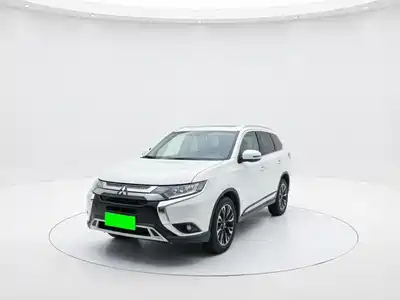 Mitsubishi Outlander 2020