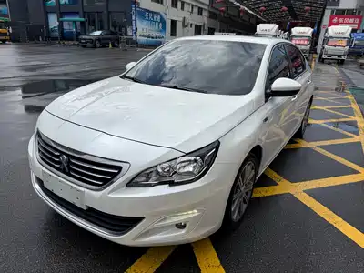 Peugeot 408 2016