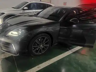 Porsche Panamera 2024