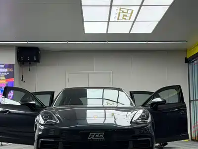 Porsche Panamera 2020