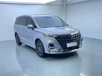 Roewe iMAX8 EV 2022