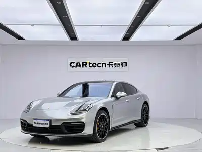 Porsche Panamera 2024