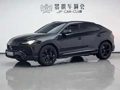 Lamborghini Urus 2021