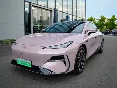 Geely Galaxy E8 2025