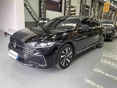 Volkswagen Passat 2022