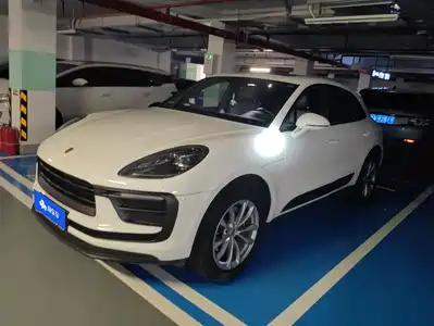 Porsche Macan 2023
