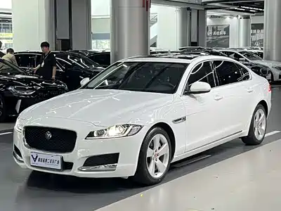 Jaguar XFL 2020