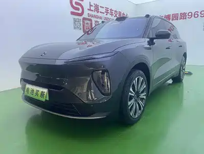 NIO ES8 2024