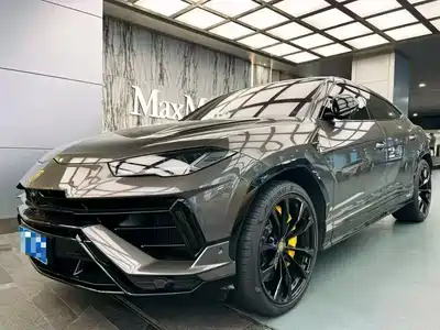 Lamborghini Urus 2024