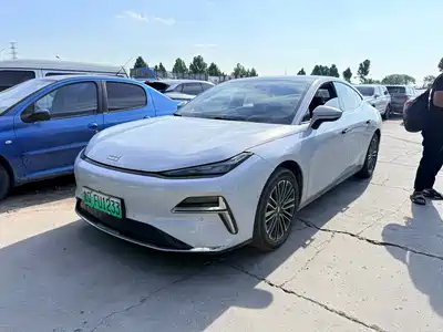 Geely Galaxy Xingyao 8 2025