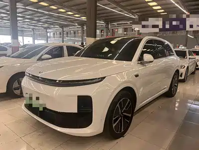 Li Auto L6 2024