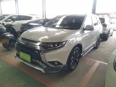Mitsubishi Outlander 2020
