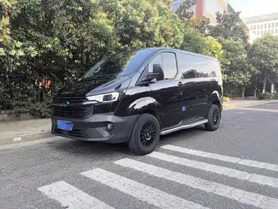 Ford Transit 2025