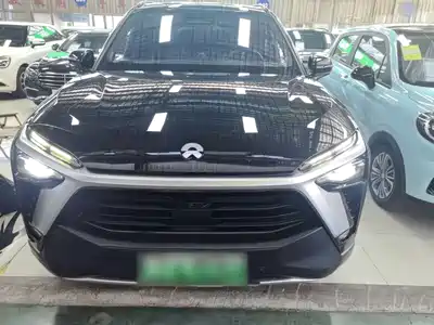 NIO ES8 2022