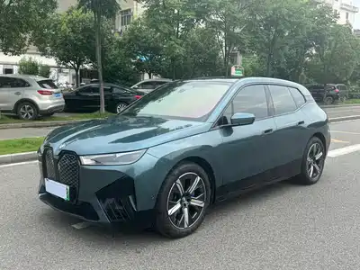 BMW iX 2025