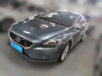 Volvo V40 2014