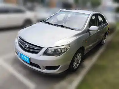 BYD L3 2015