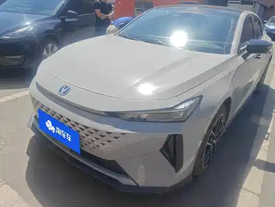 Changan UNI-V iDD 2024