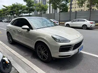 Porsche Cayenne 2021