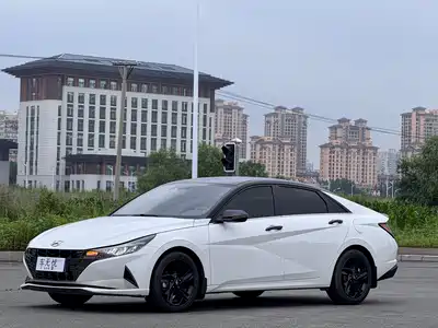 Hyundai Elantra 2023
